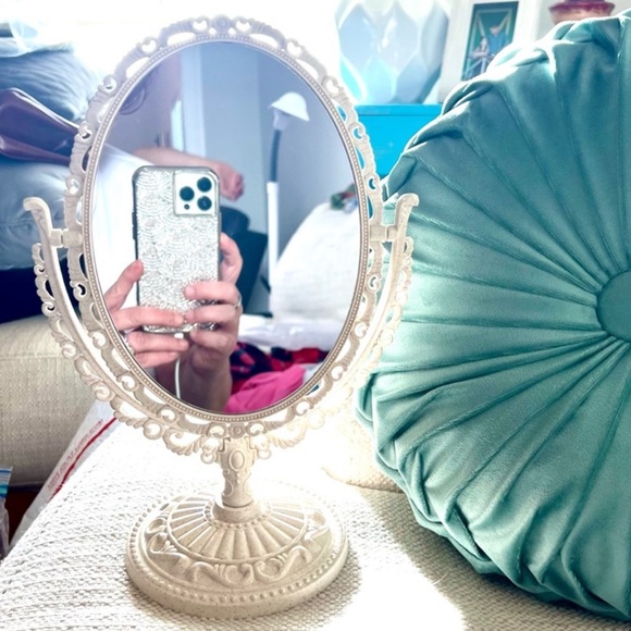 Lightweight Victorian, oval 360° swivel TRAVEL vanity mirror UNBREAKABLE - Picture 2 of 4